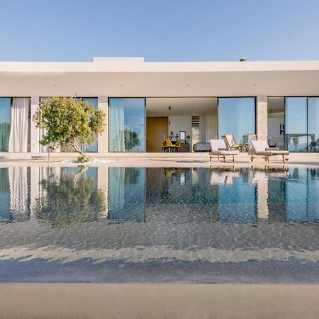 Ellas Residence Fantastic Pool Heated Kíssamos Exteriör bild