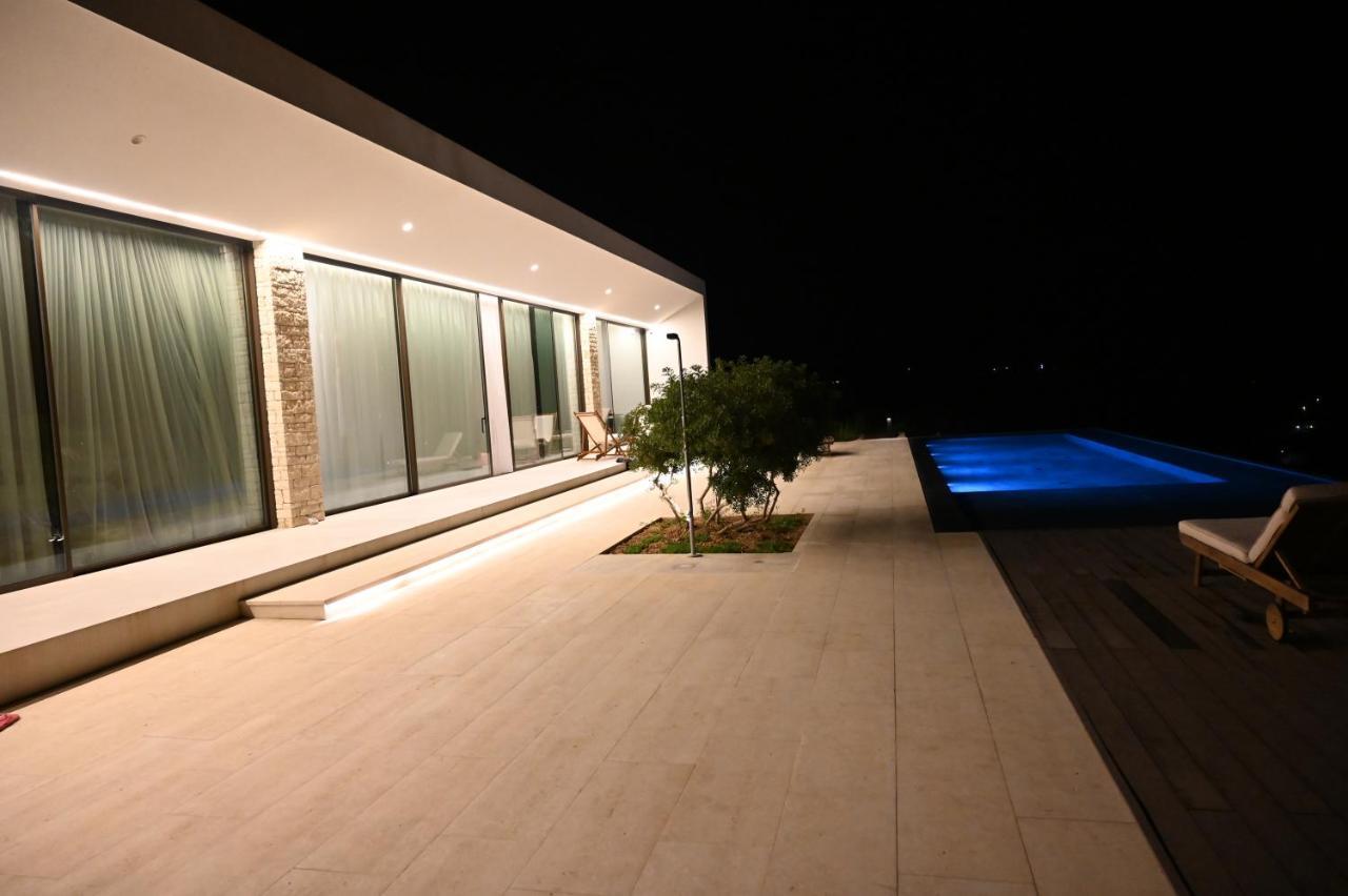 Ellas Residence Fantastic Pool Heated Kíssamos Exteriör bild
