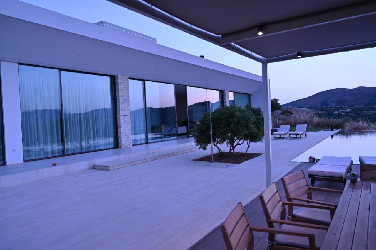 Ellas Residence Fantastic Pool Heated Kíssamos Exteriör bild