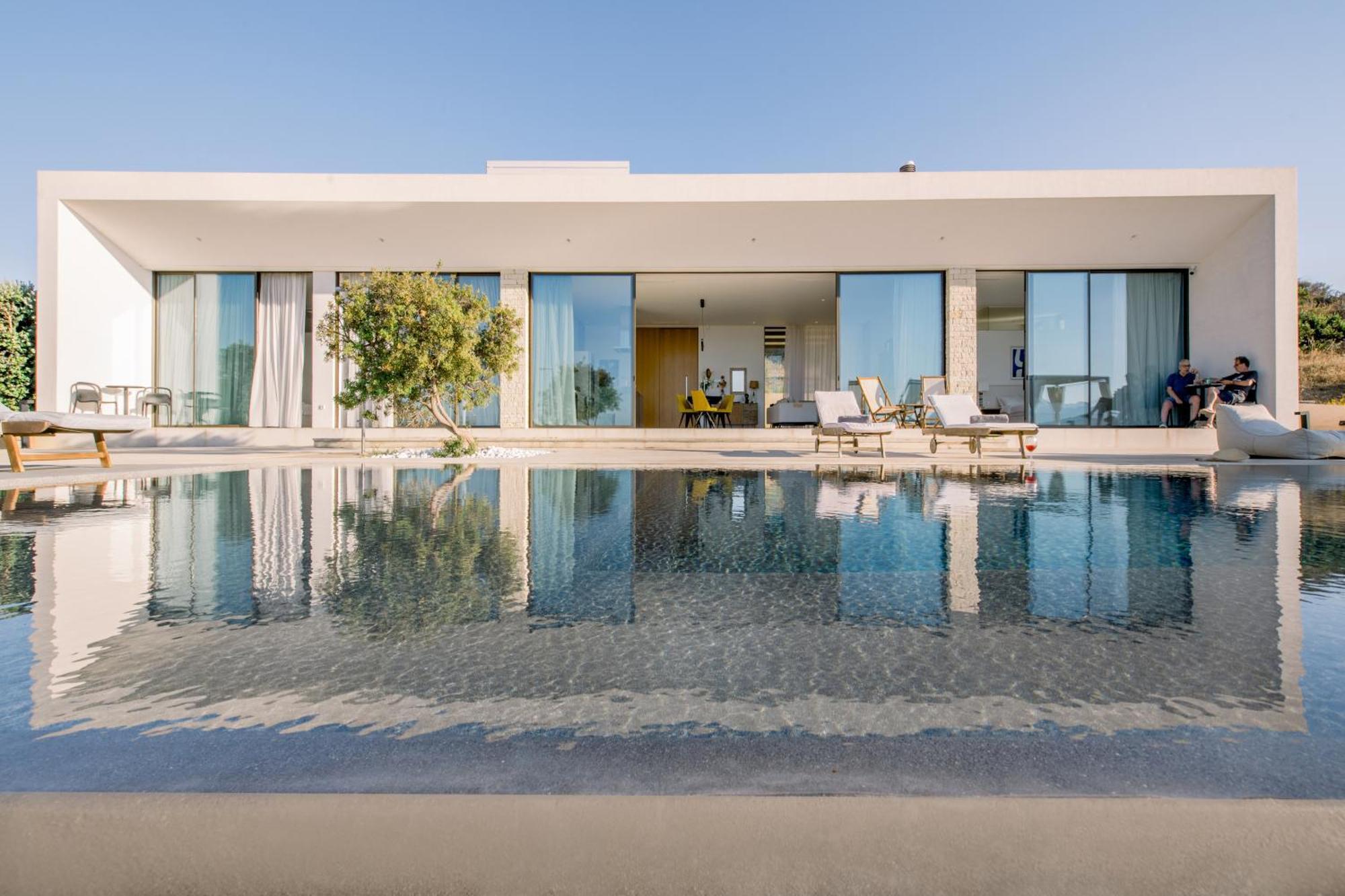 Ellas Residence Fantastic Pool Heated Kíssamos Exteriör bild