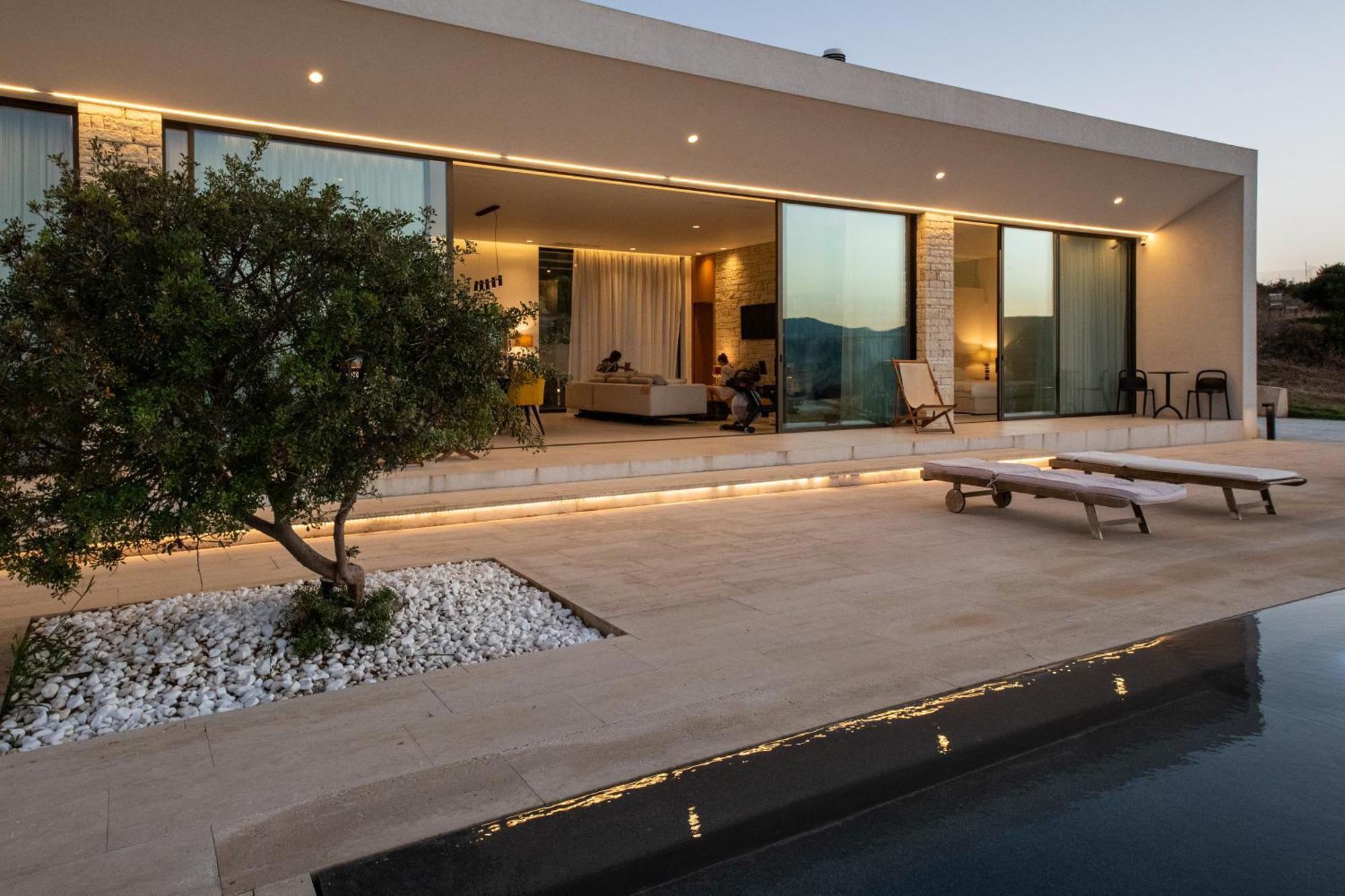 Ellas Residence Fantastic Pool Heated Kíssamos Exteriör bild