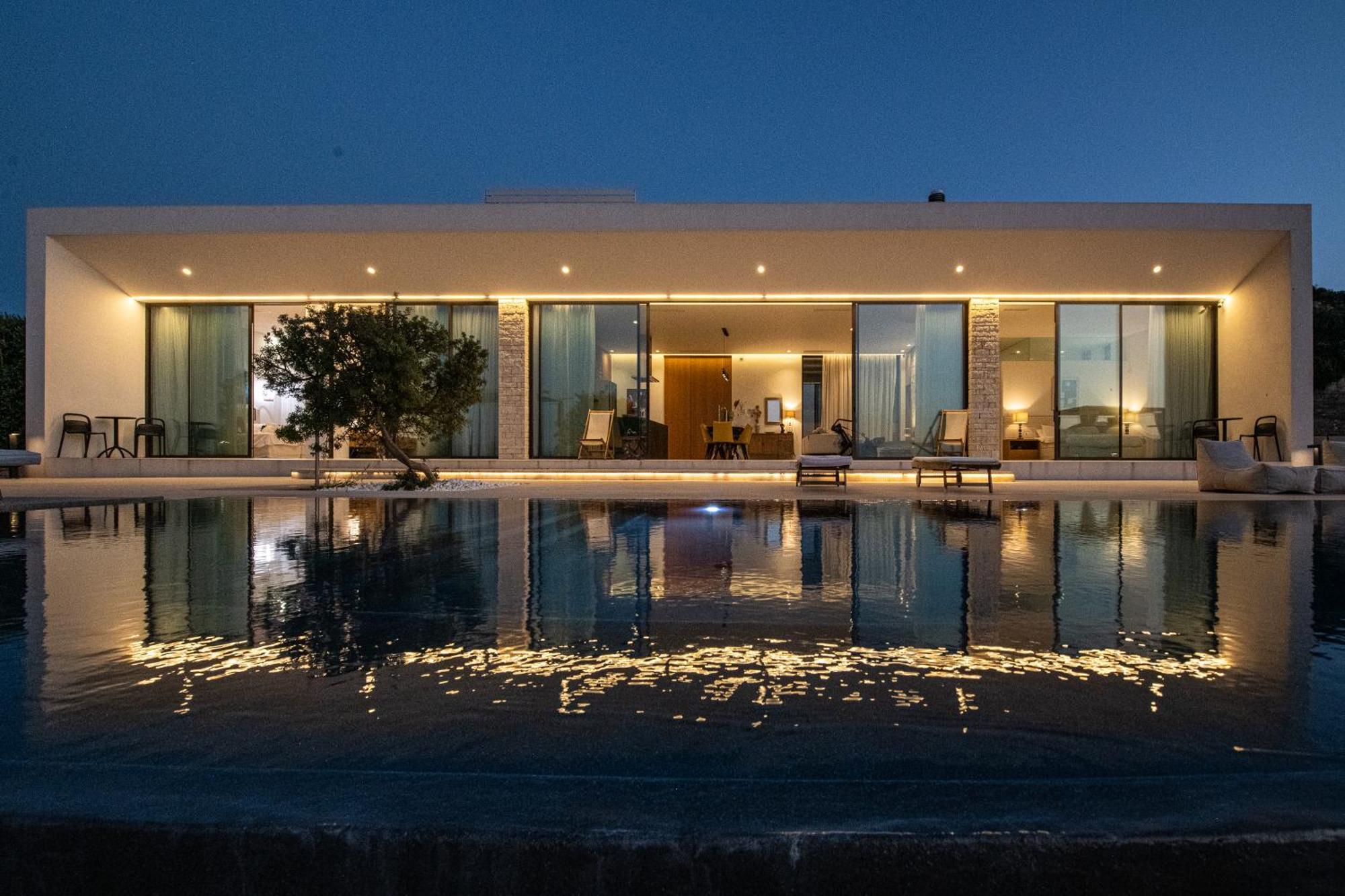 Ellas Residence Fantastic Pool Heated Kíssamos Exteriör bild
